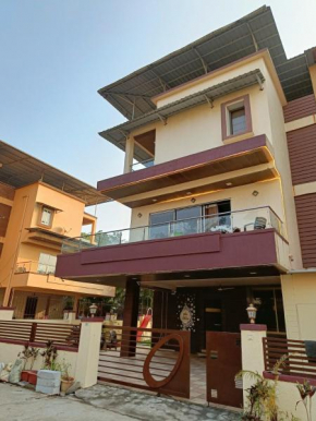 Rain Mist 4Bhk luxury villa with private Pool